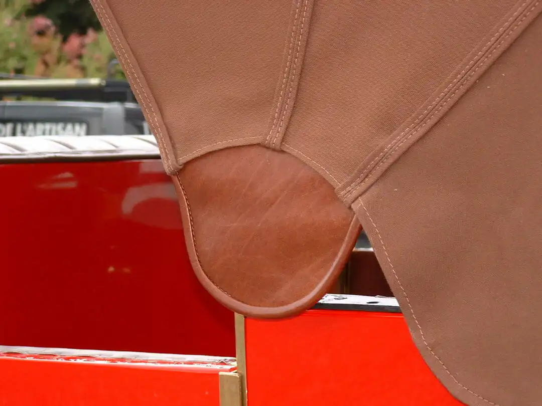 Confection de capotes sur mesure