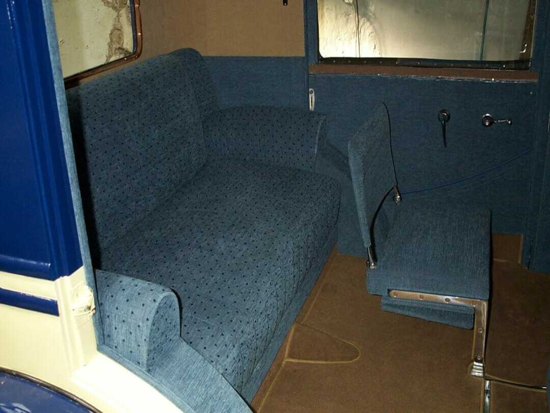 Intérieur de Talbot M78 en velours